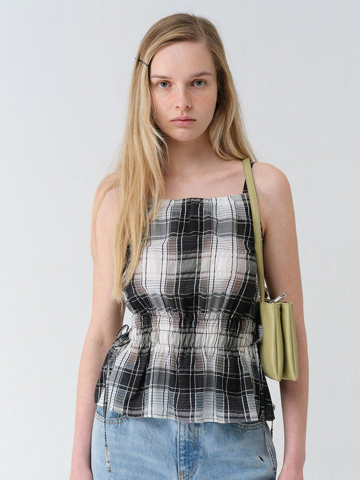 Raive Check Sleeveless Blouse in Black