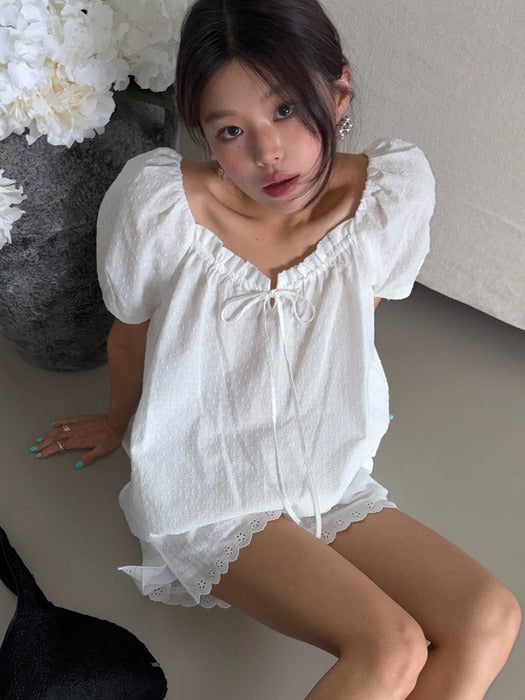 Raive Shirring Flare Blouse