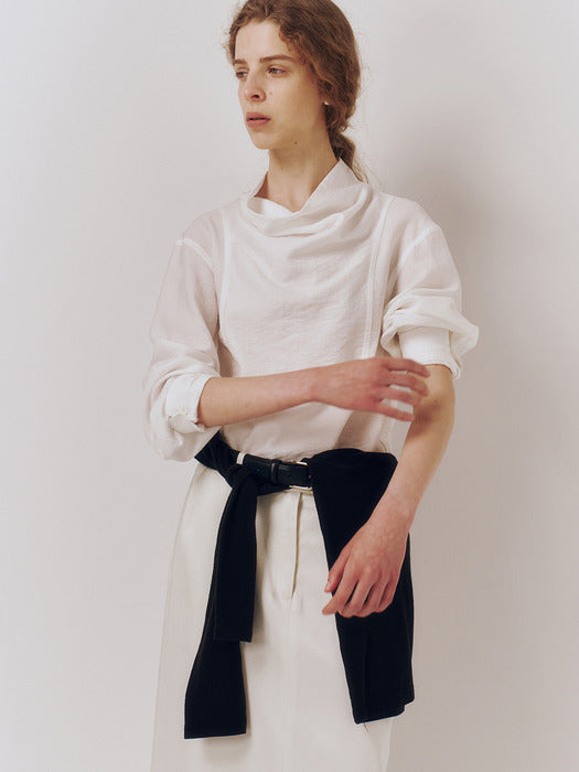 Kindersalmon Mockneck Cowl Top White