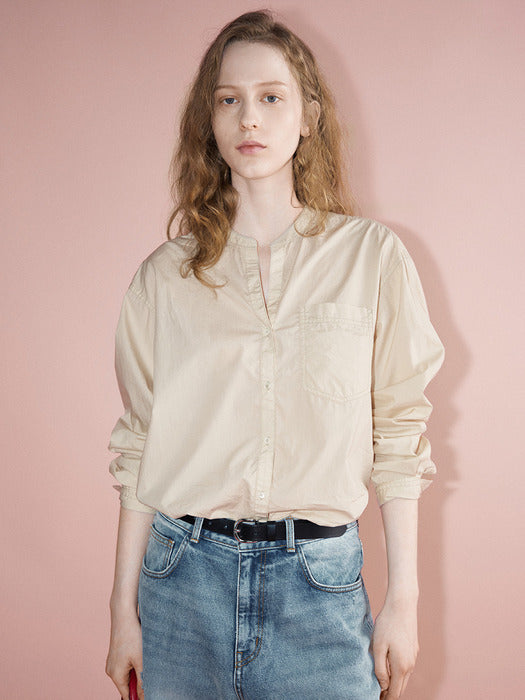 Facade Pattern Band Collar Pocket Shirt beige