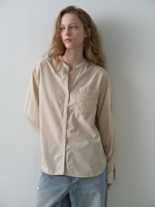 Facade Pattern Band Collar Pocket Shirt beige