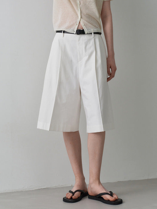 Facade Pattern Vintage Cotton Wide Bermuda Pants white