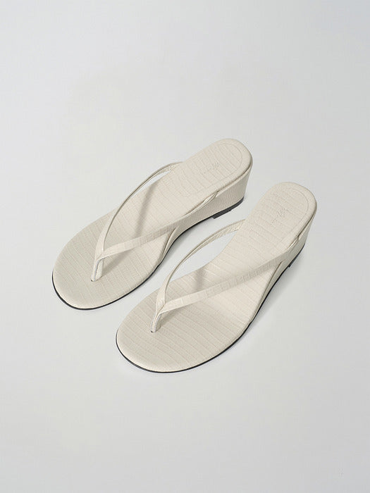 Moia wedge flip-flops (ivory)