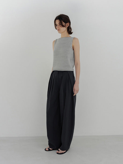 Moia airy tuck pants (charcoal)