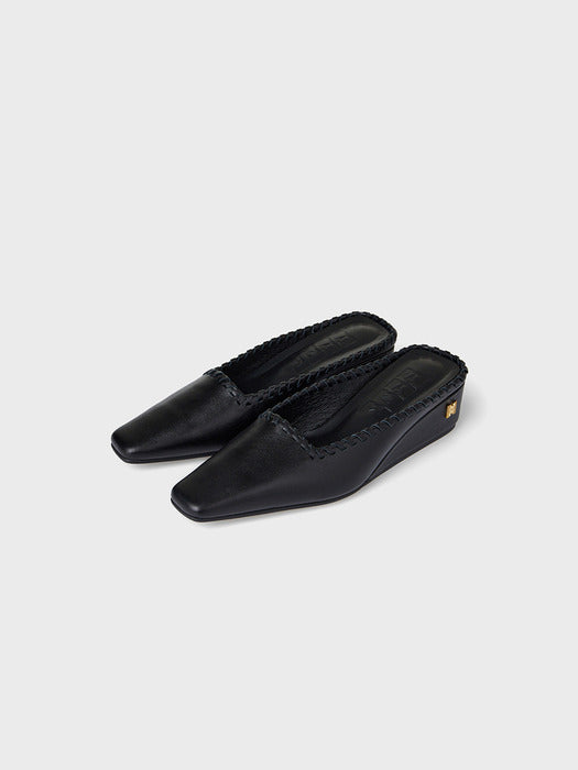 Eenk Classic Stitch Detail Mule - Black