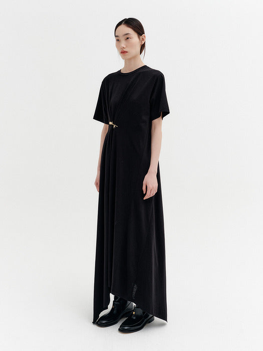 Eenk Front Rose Brooch Dress - Black
