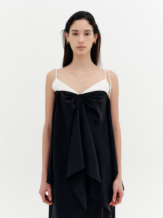 Eenk Flowy Drape Sleeveless Top - Black