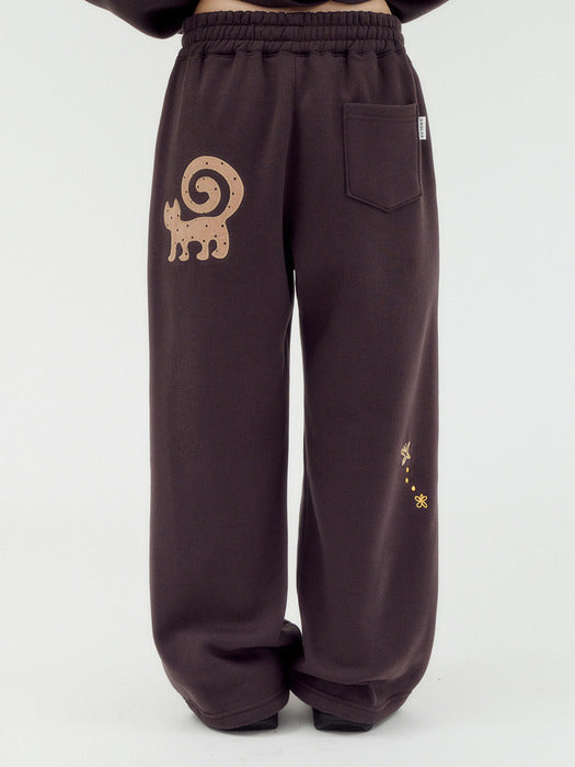 Ambler Warm Garden Cat Applique 2-Way Wide Sweat Pants (Dark Brown)