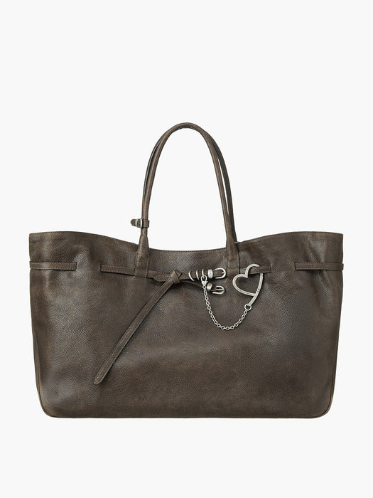 Margesherwood Grandma Used Bag XL washed brown embossed pull-up