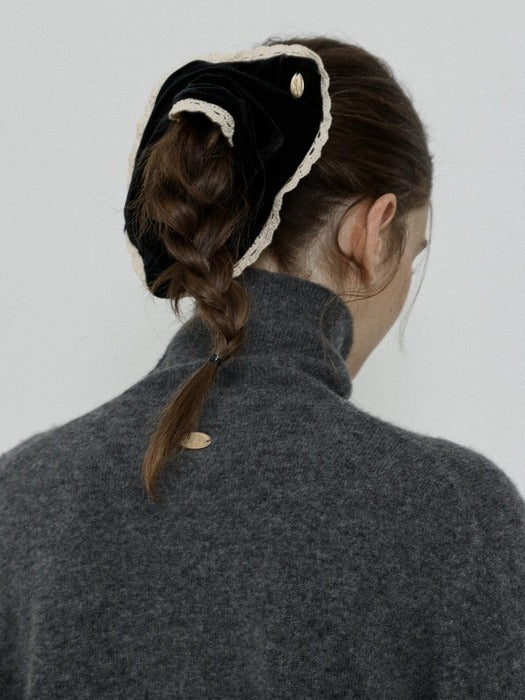 Depound velvet square scrunchie - black