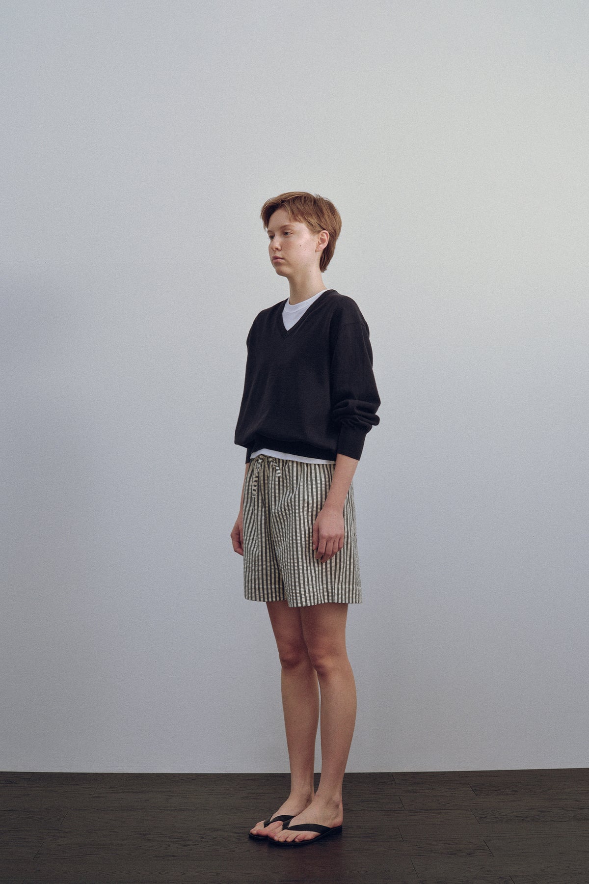 Nothing Written Tek short pants (Black stripe)