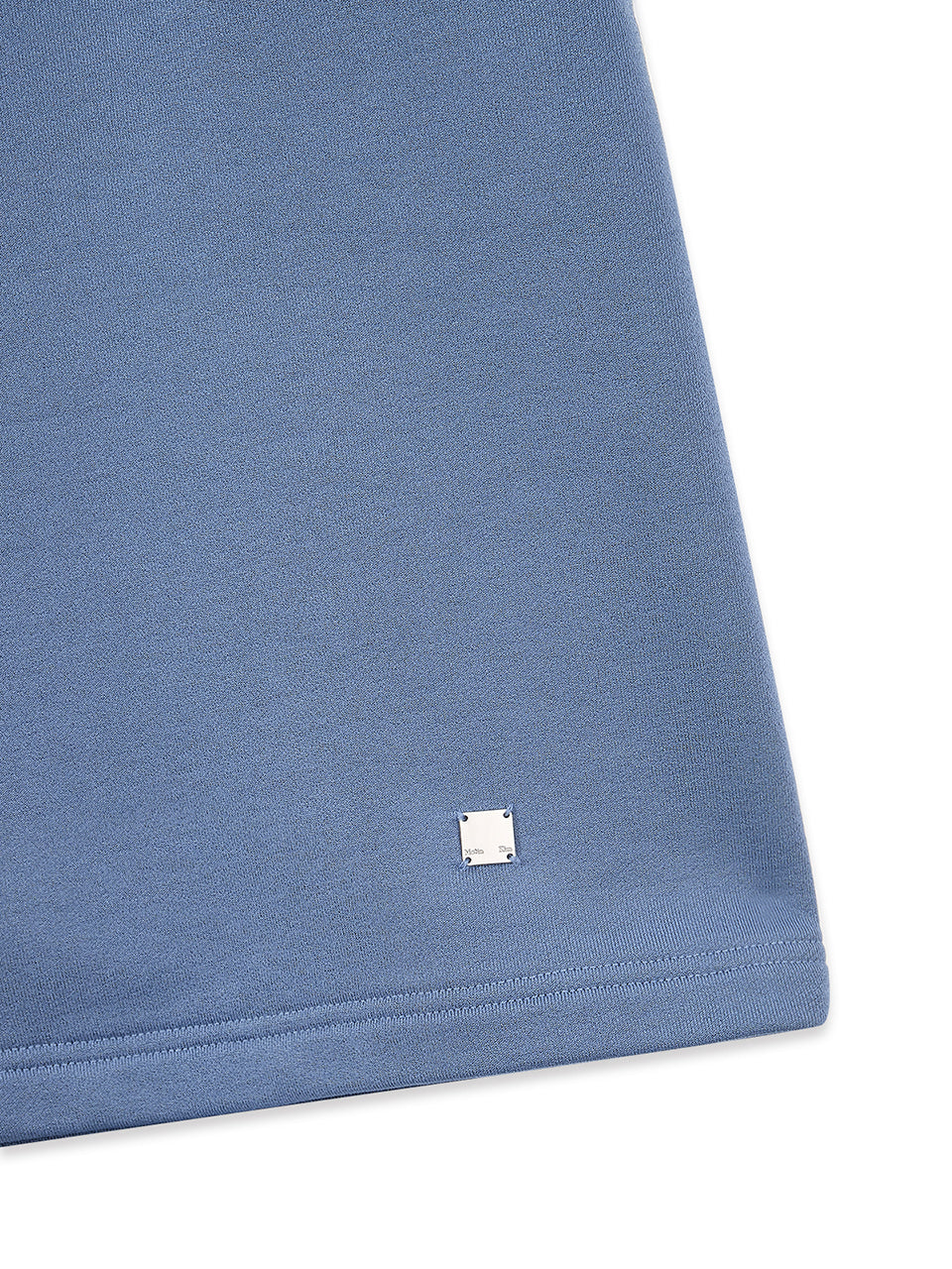 [matinkim] BACK POCKET GLITTER BERMUDA SWEATPANTS FOR MEN IN BLUE