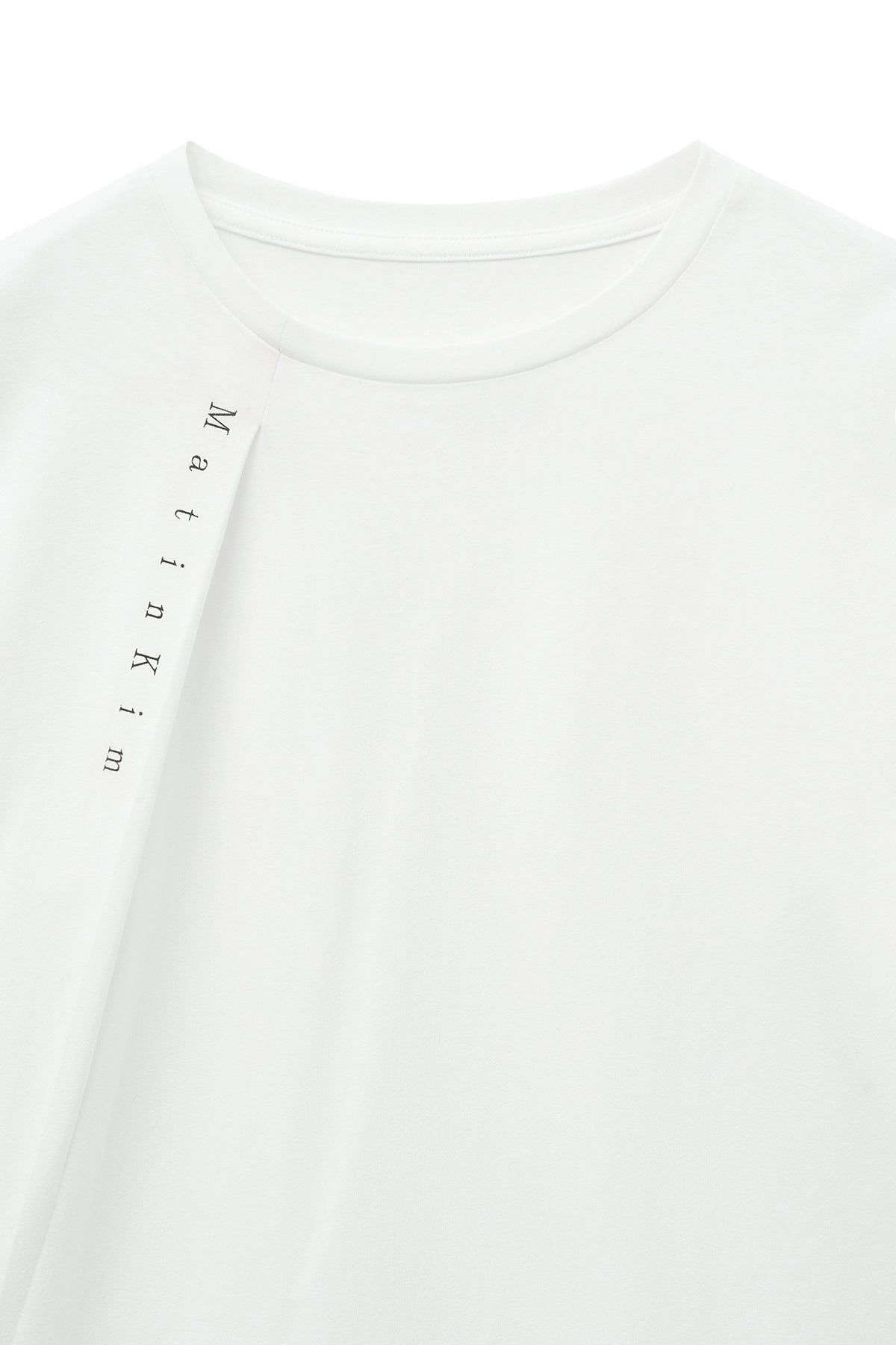 [matinkim] TUCK POINT LONG SLEEVE TOP FOR WOMEN IN WHITE