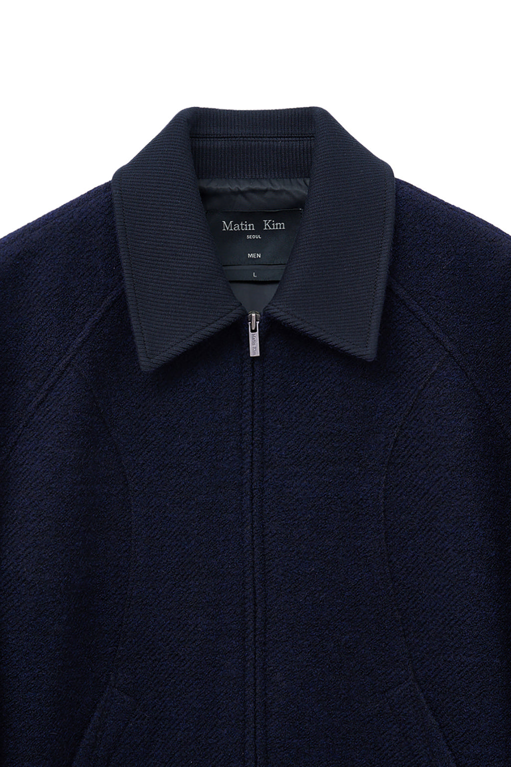 [matinkim] CURVED POINT WOOL JUMPER FOR MEN IN NAVY