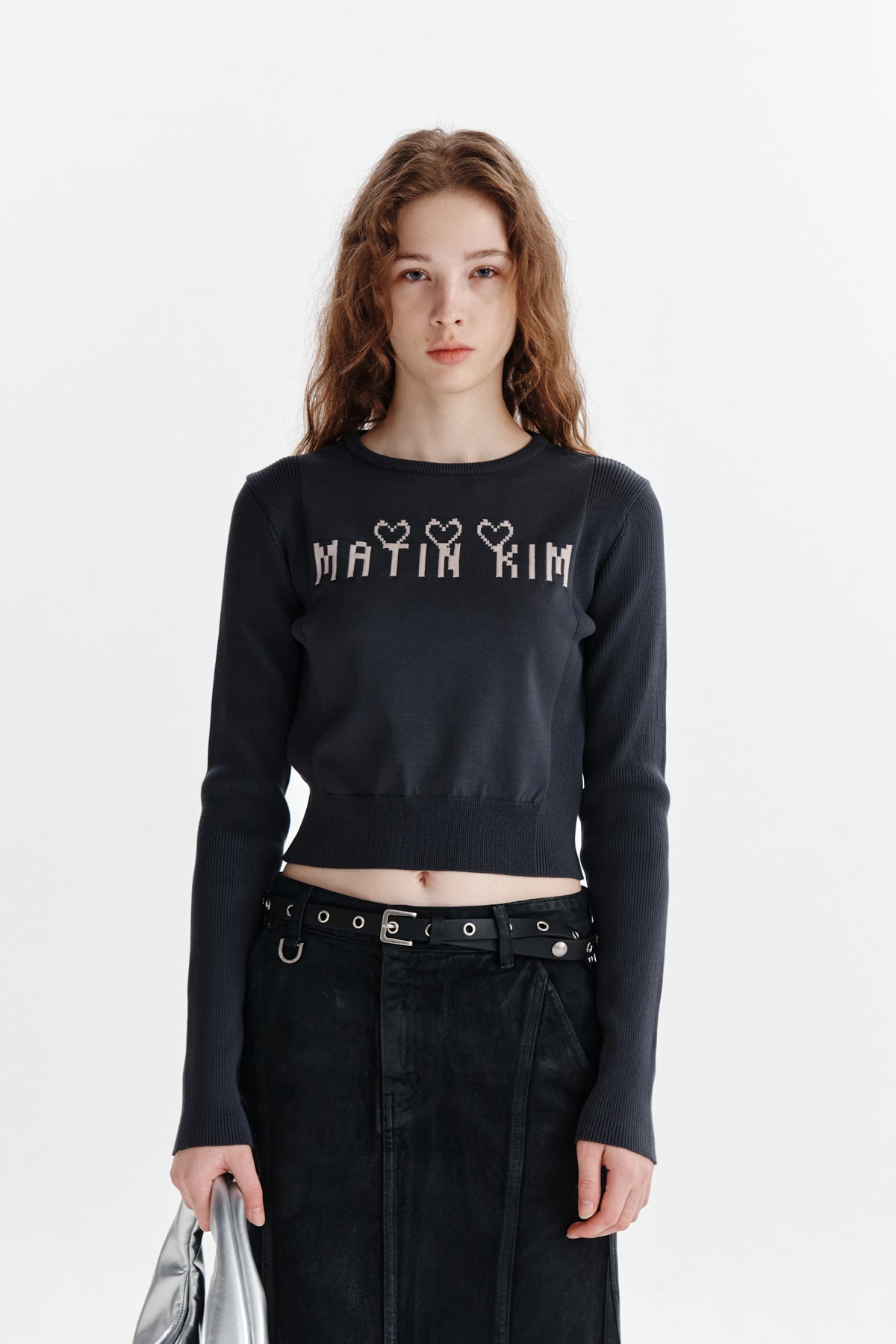 [matinkim] LOGO POINT JACQUARD KNIT CROP TOP IN CHARCOAL