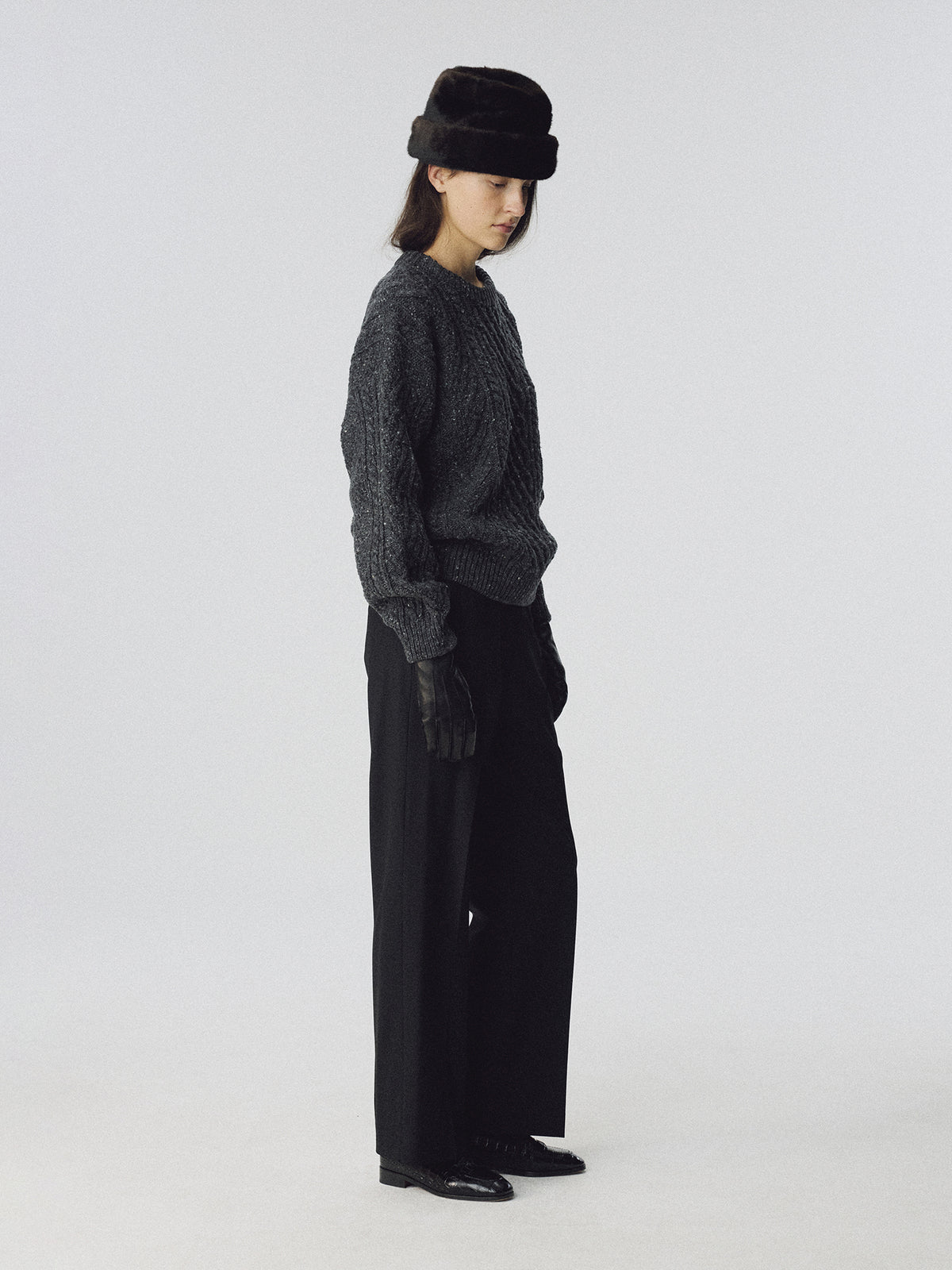 Nothing Written Gentle lamb skin gloves (Black)
