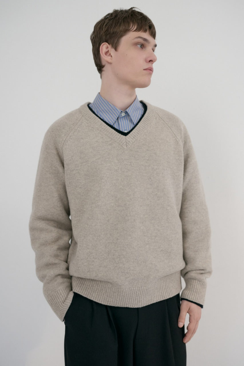 Dunst Unisex Soft Volume V-Neck Sweater Light Pebble