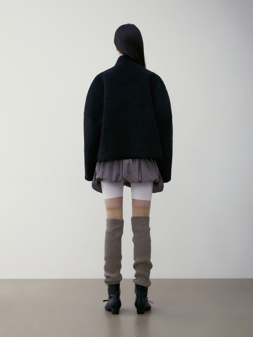 [low_classic] SHORT SHEARLING REVERSIBLE COAT
BLACK