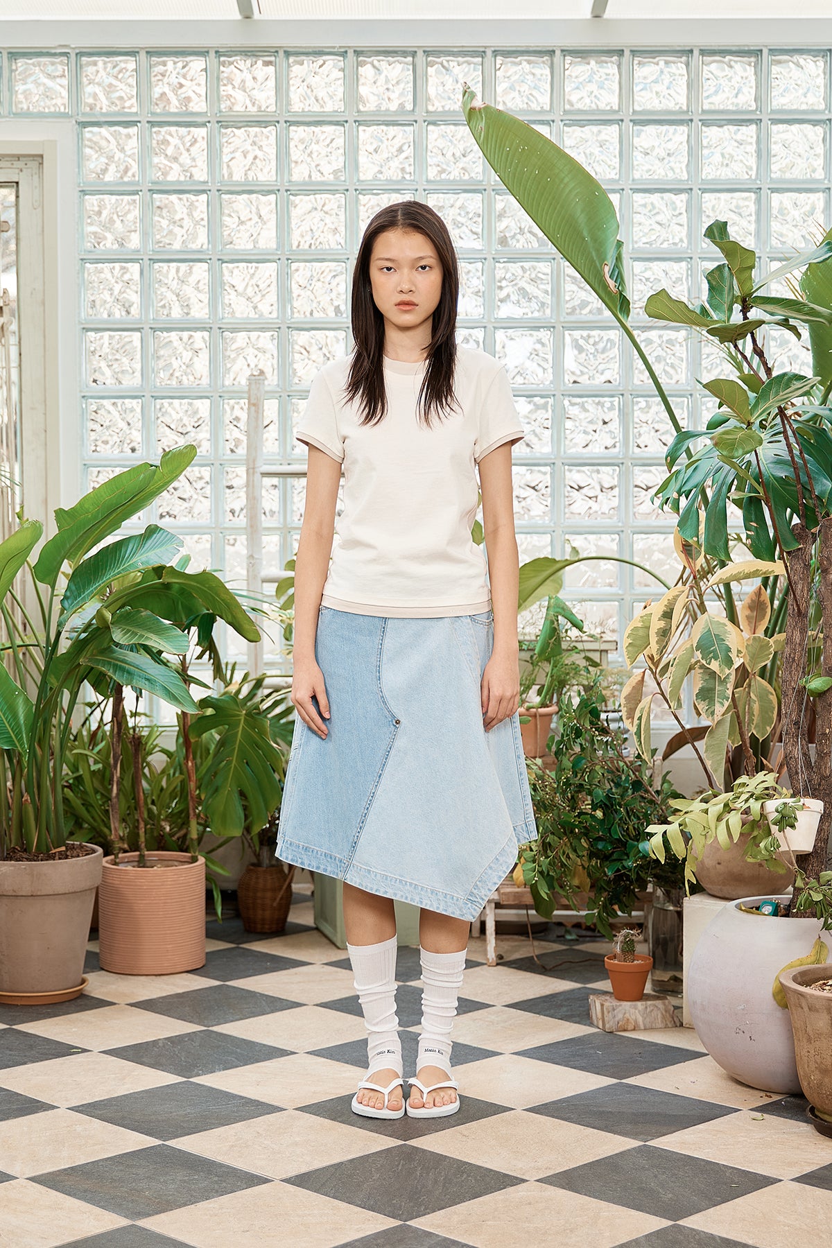 [matinkim] COLOR POINT LAYERED TOP FOR WOMEN IN IVORY