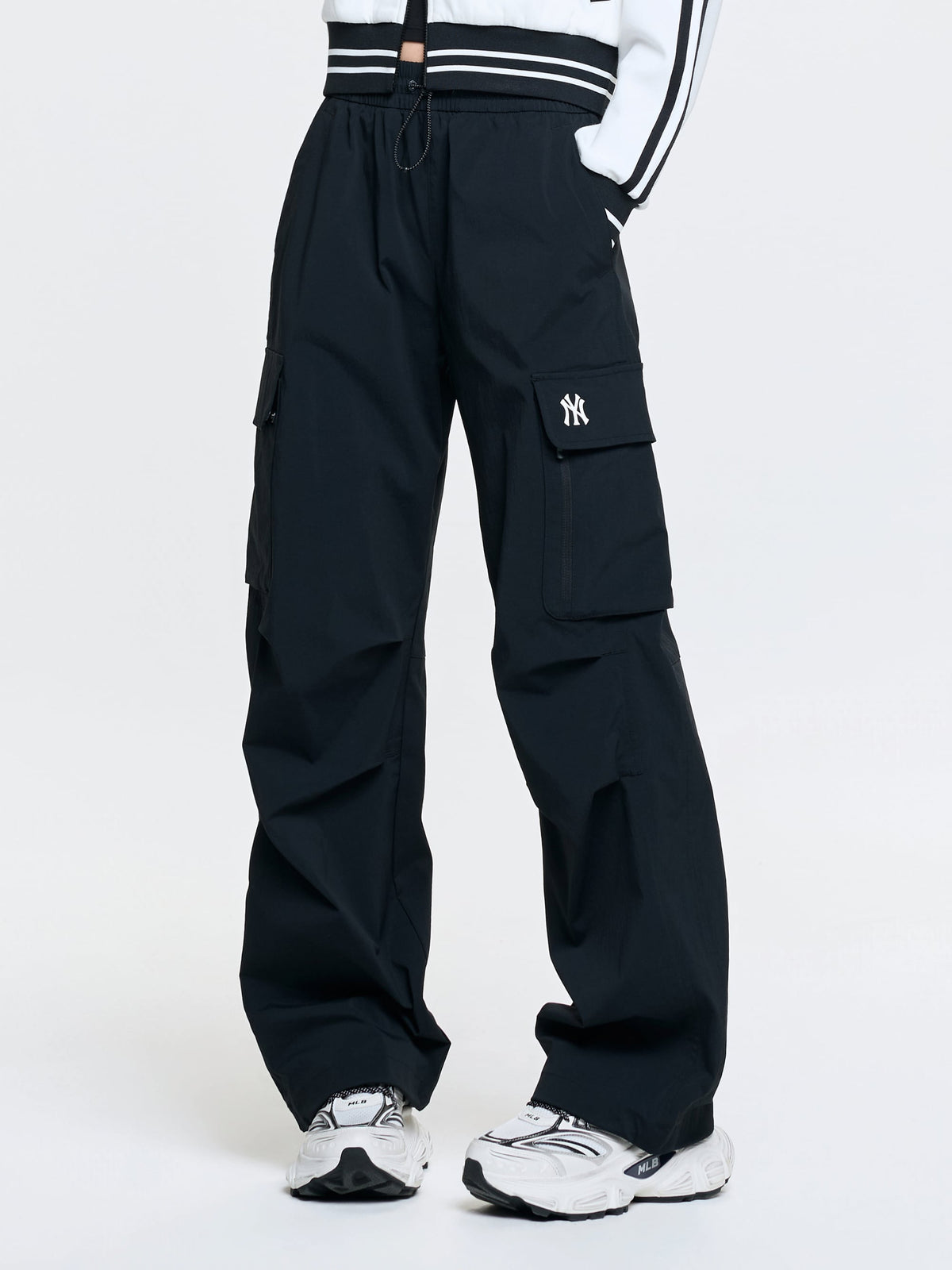 Mlb Gorpcore Cotton Touch Parachute Cargo Wide Pants
