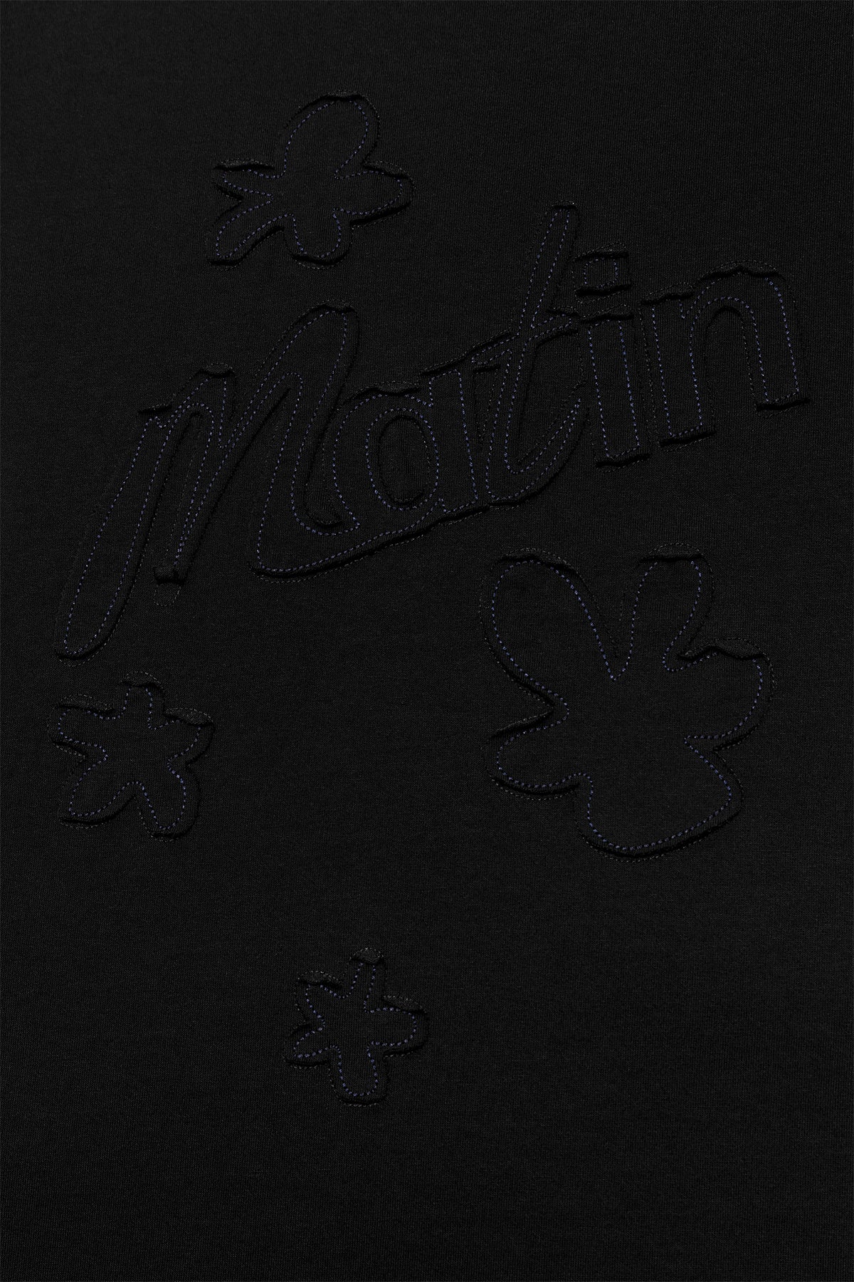 [matinkim] FLOWER APPLIQUE LOGO TOP IN BLACK