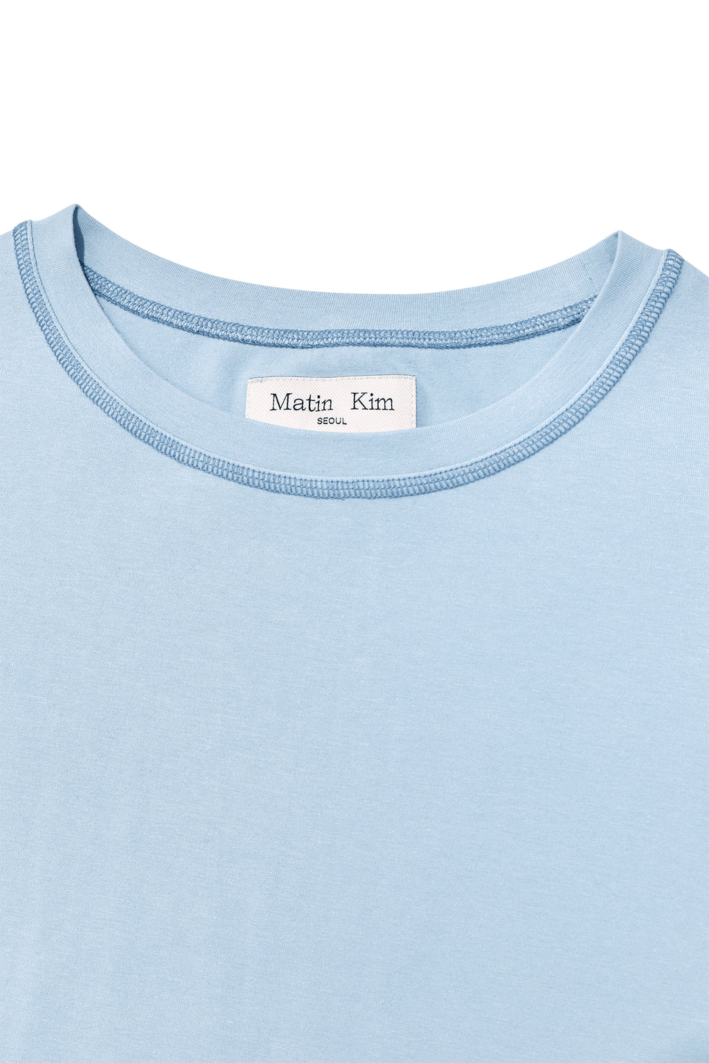 [matinkim] THREE QUARTER LOGO SLIM TOP IN LIGHT BLUE