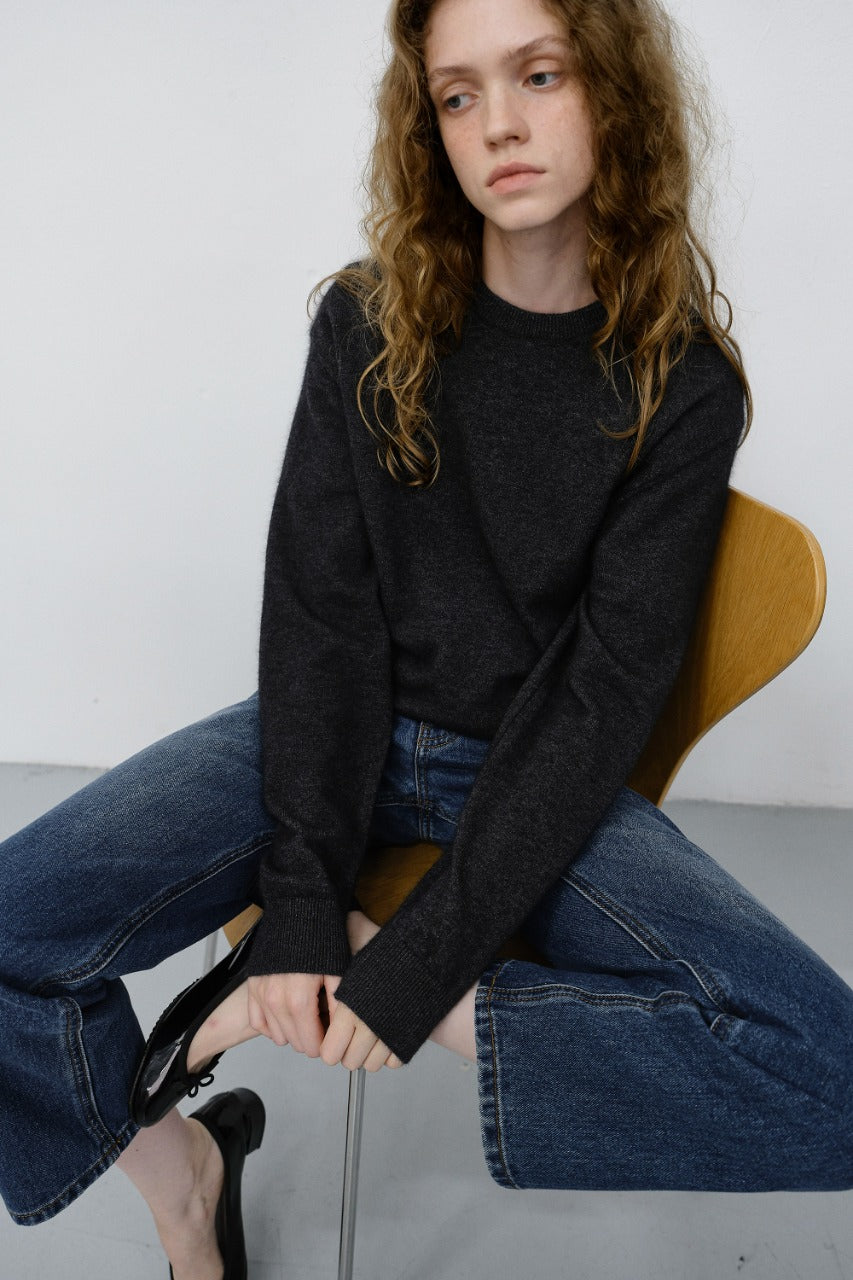 Dunst Unisex Essential Crewneck Sweater Charcoal Grey