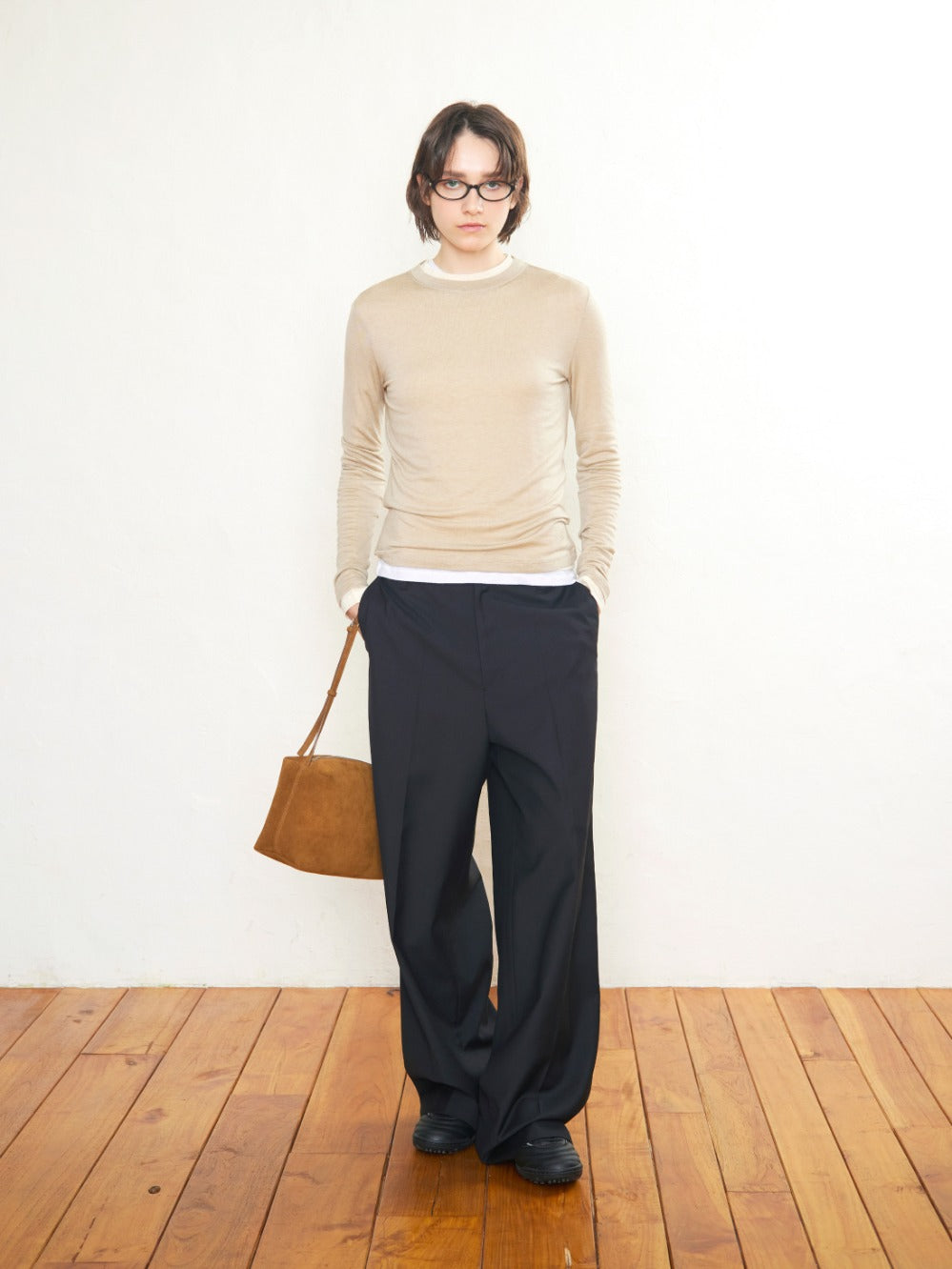 Low Classic Low-Rise Slacks Black