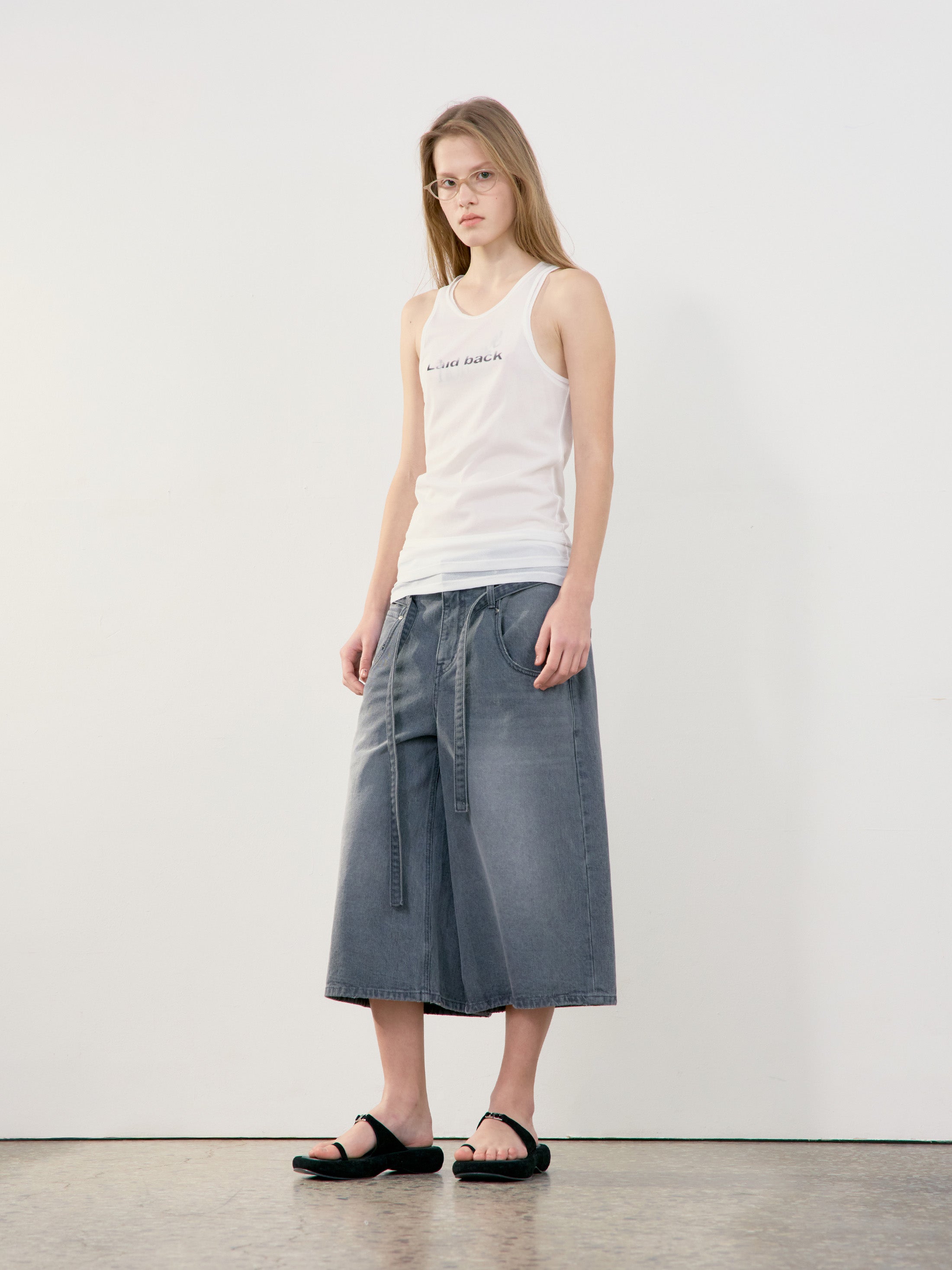 Low Classic Belted Denim Bermuda Pants Grey