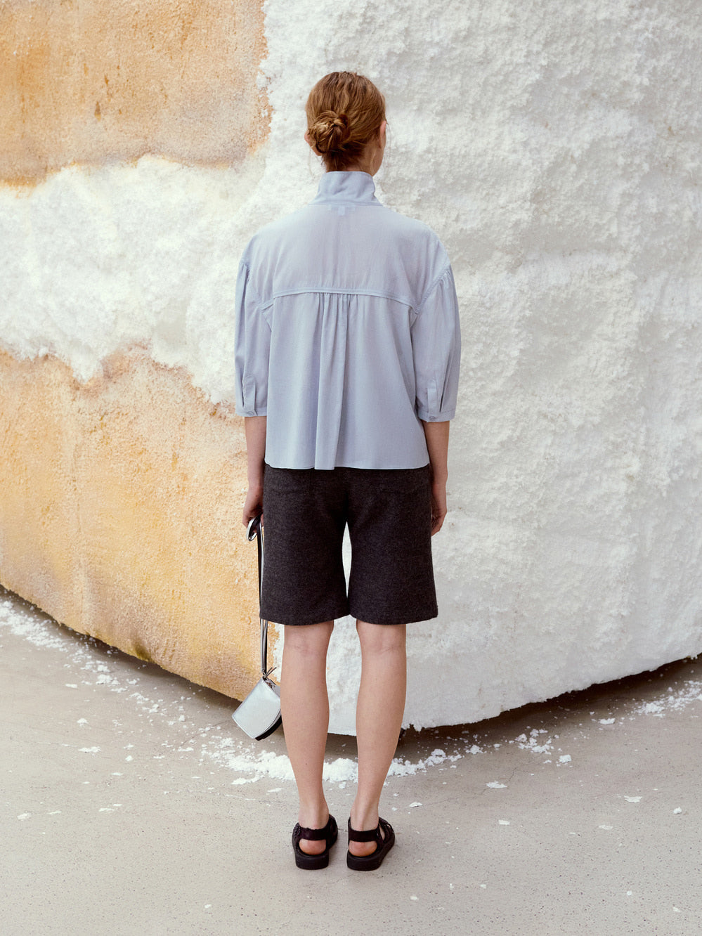 [low_classic] Flared Bermuda Pants
Melange Grey