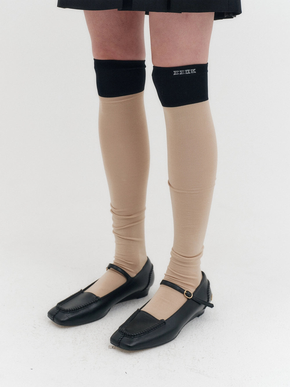 EENK Contrast Over-the-Knee Socks - Beige