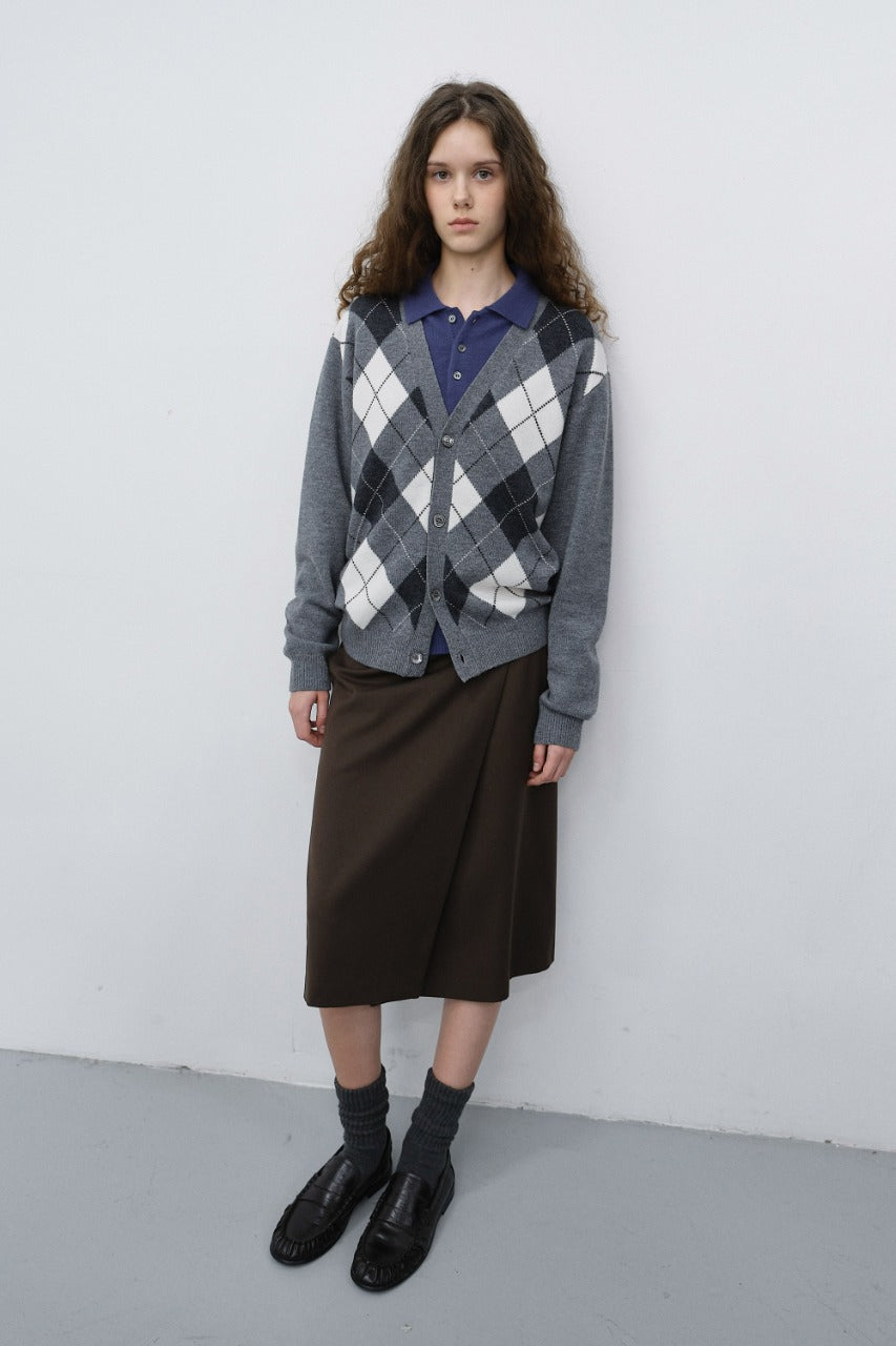 Dunst Unisex V-Neck Argyle Cardigan Grey