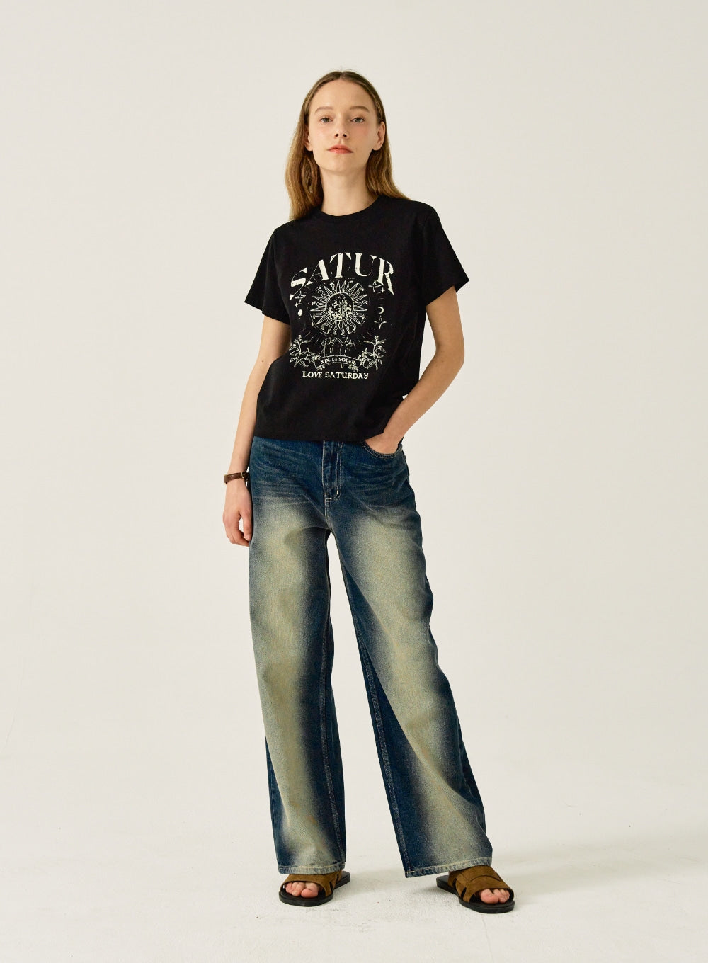 [satur] (W) Tarot Graphic T-Shirt - Newtro Black