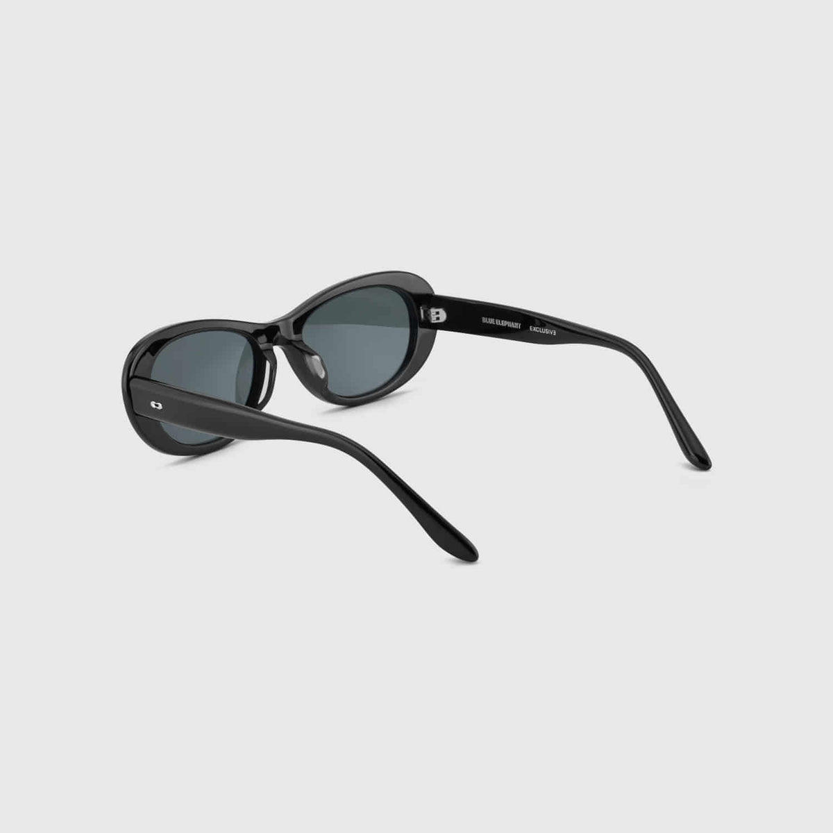 Blue Elephant Chet black