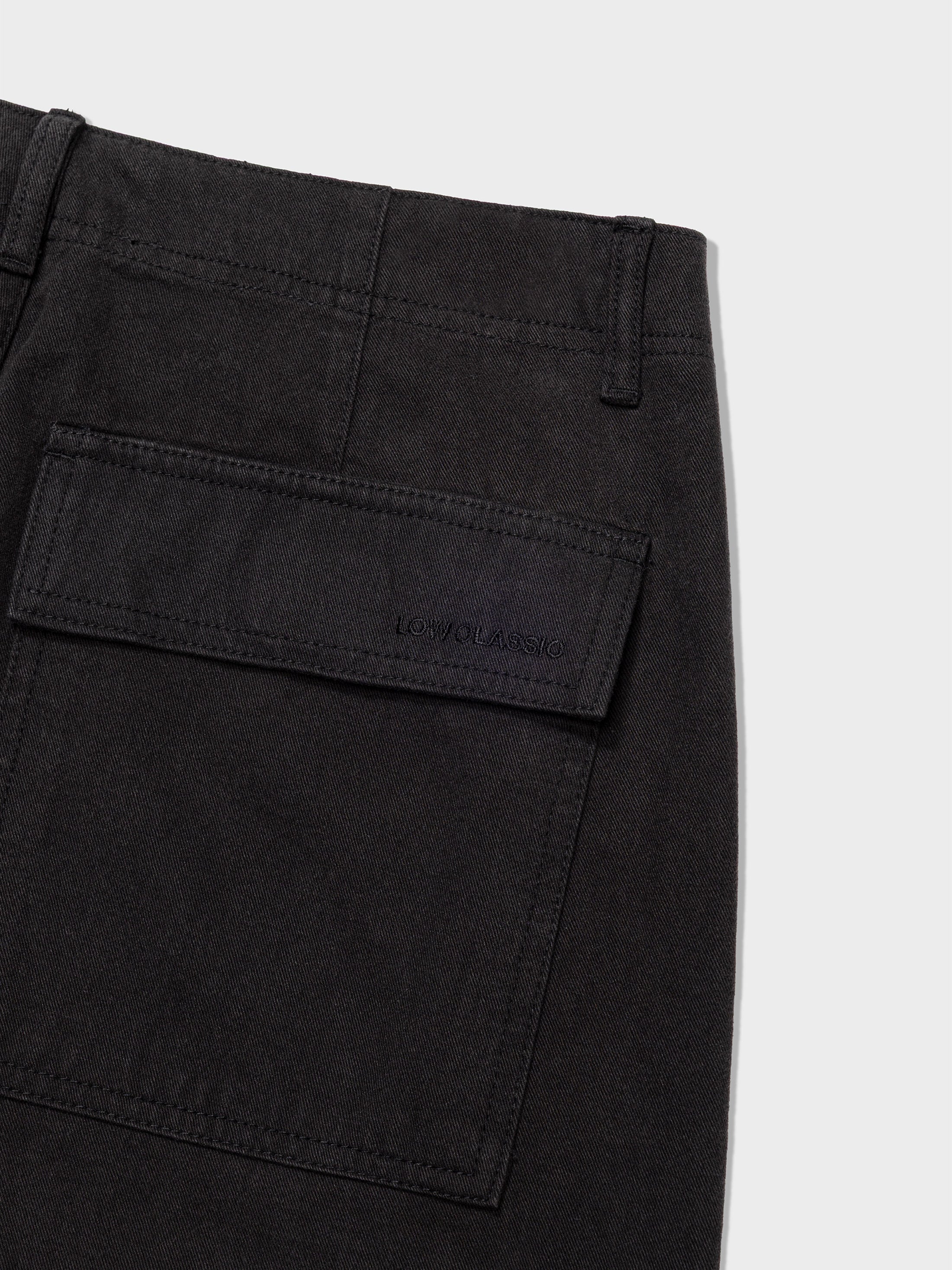 Low Classic Peach Skin Cargo Pants Black