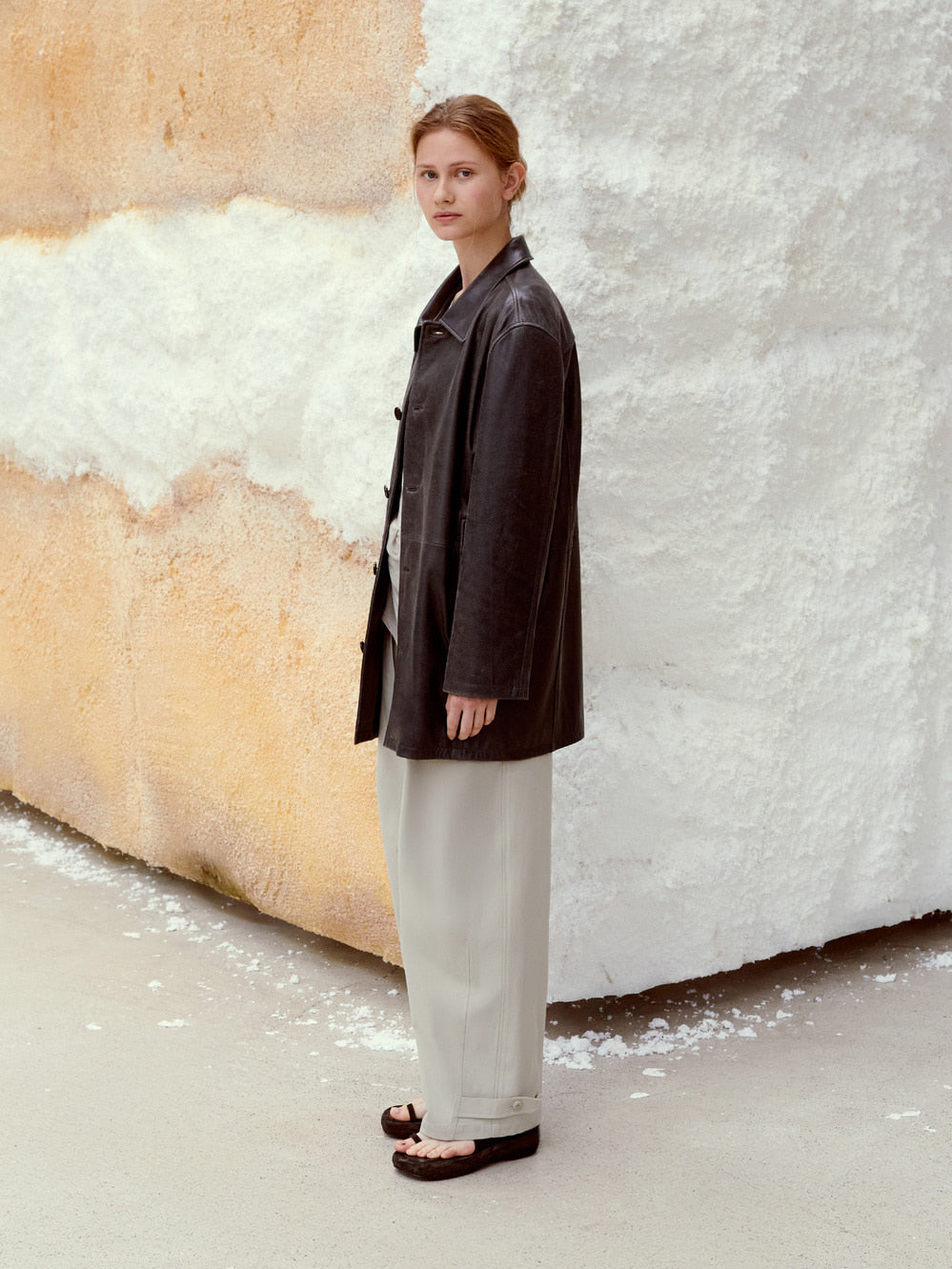 [low_classic] Real Leather Half Coat
Black