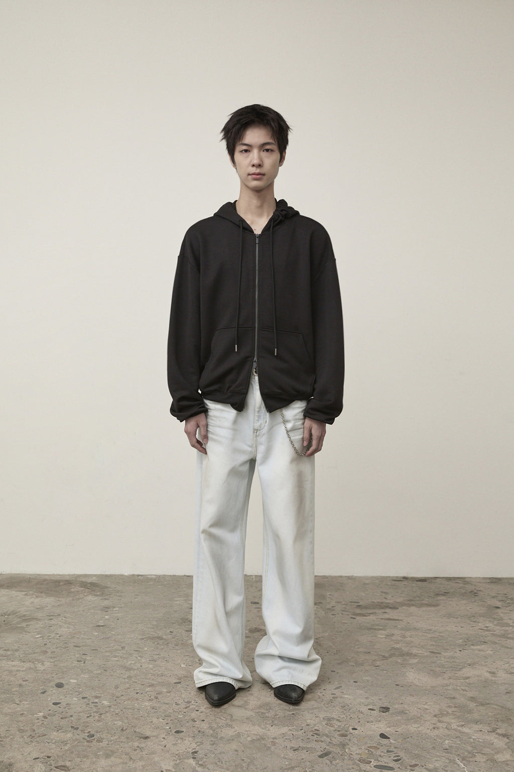 [matinkim] BACK LOGO GLITTER HOODY ZIP UP FOR MEN IN BLACK