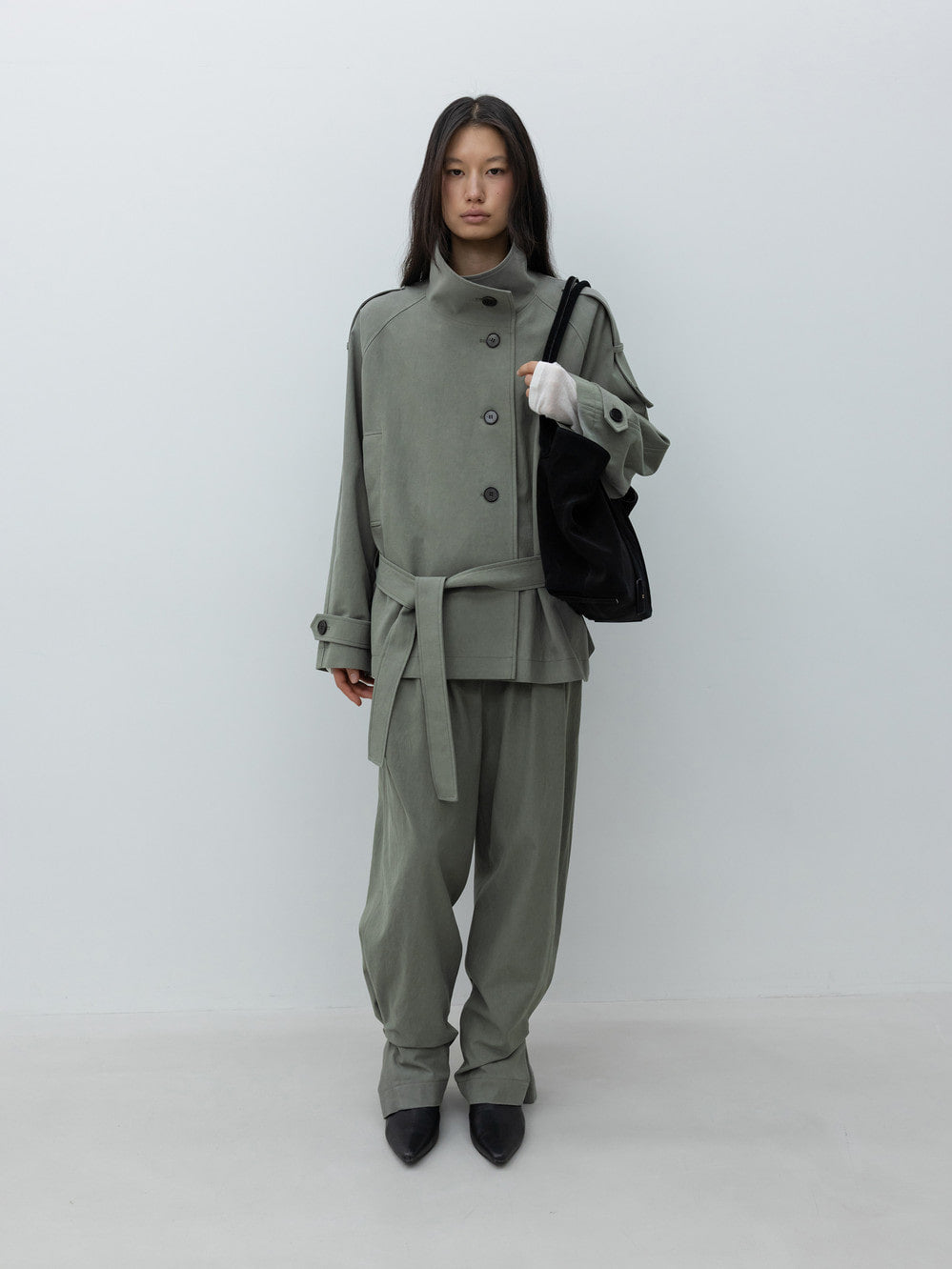Low Classic Low-Waisted Washed Cotton Half Jacket Khaki