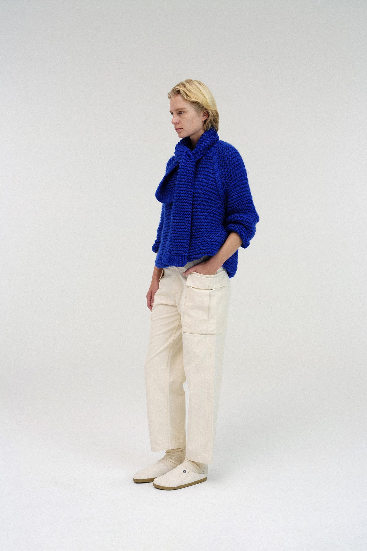 Nothing Written Brre handmade round sweater (Blue)