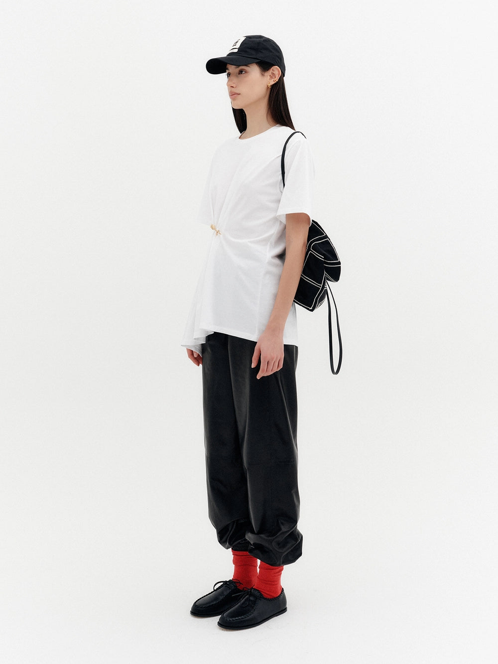EENK Front Rose Brooch T-shirt - White