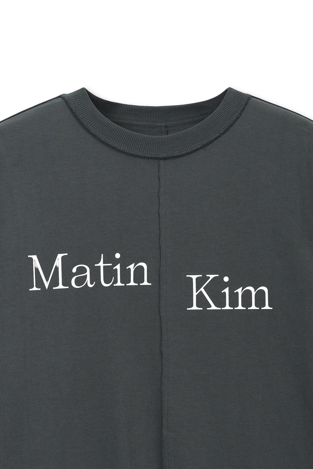 [matinkim] Asymmetric Logo Top IN Charcoal