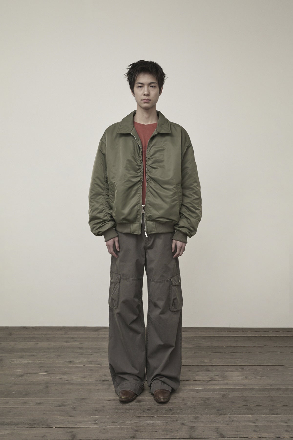 [matinkim] APPLIQUE LOGO SHIRRING BOMBER JUMPER FOR MEN IN KHAKI