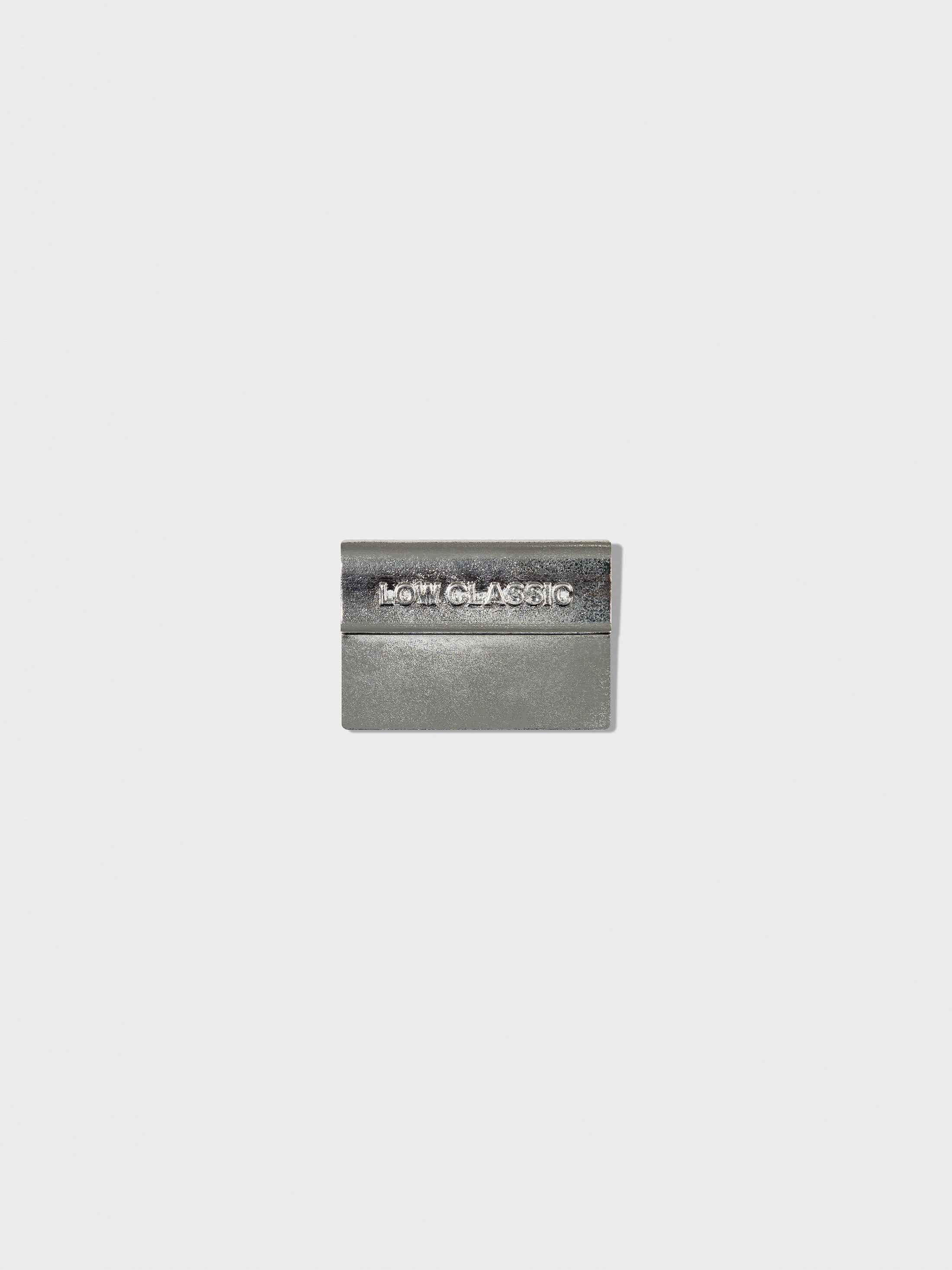 [low_classic] WIDE LOGO CLIP
SILVER