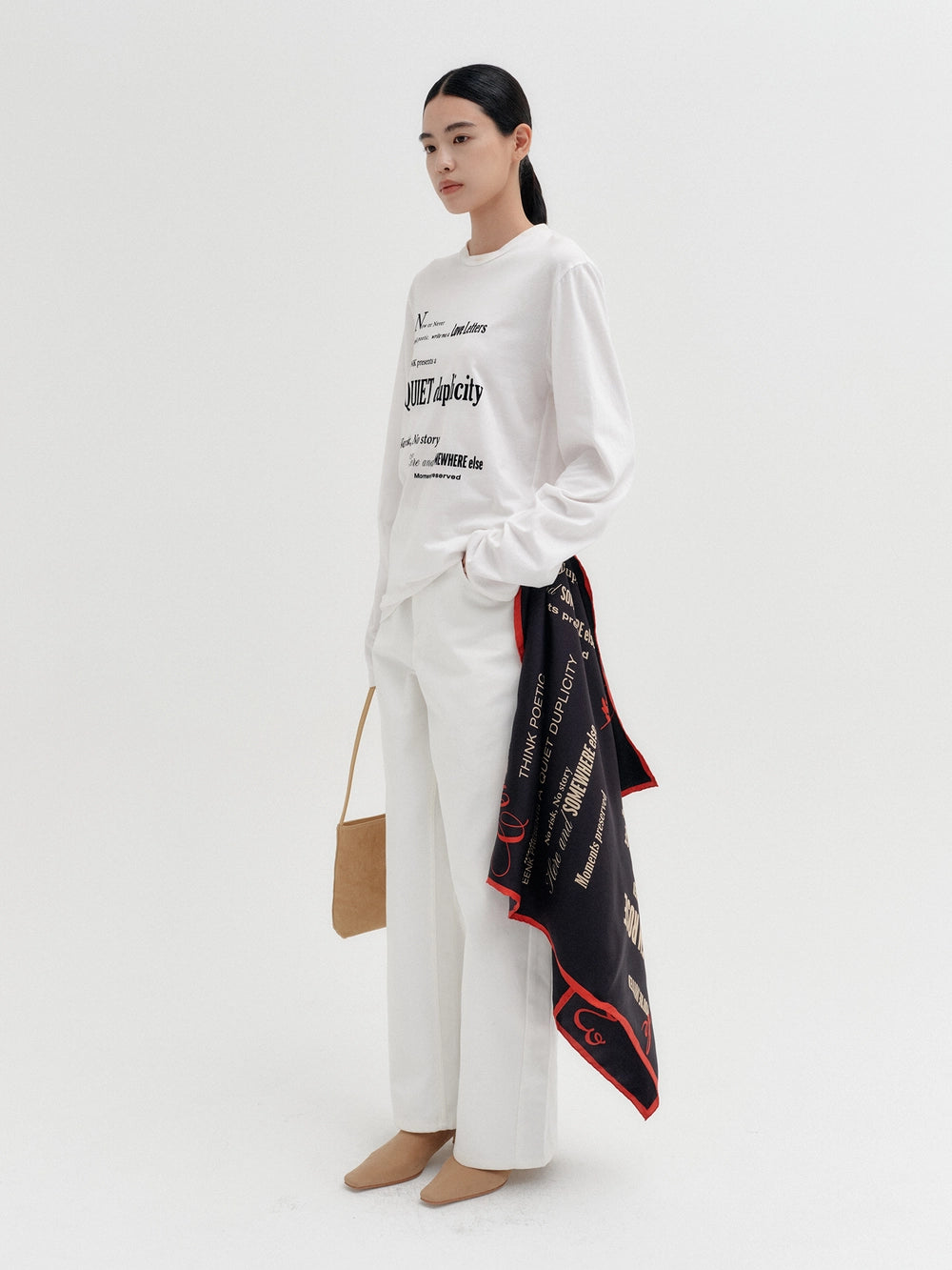 EENK Curved Fit Denim Pants - White