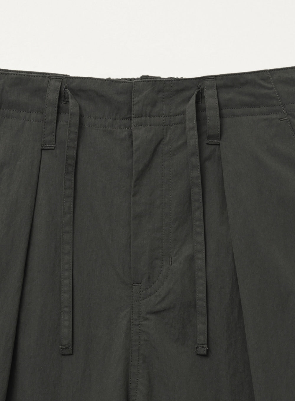 [satur] Curved Parachute Pants - Charcoal