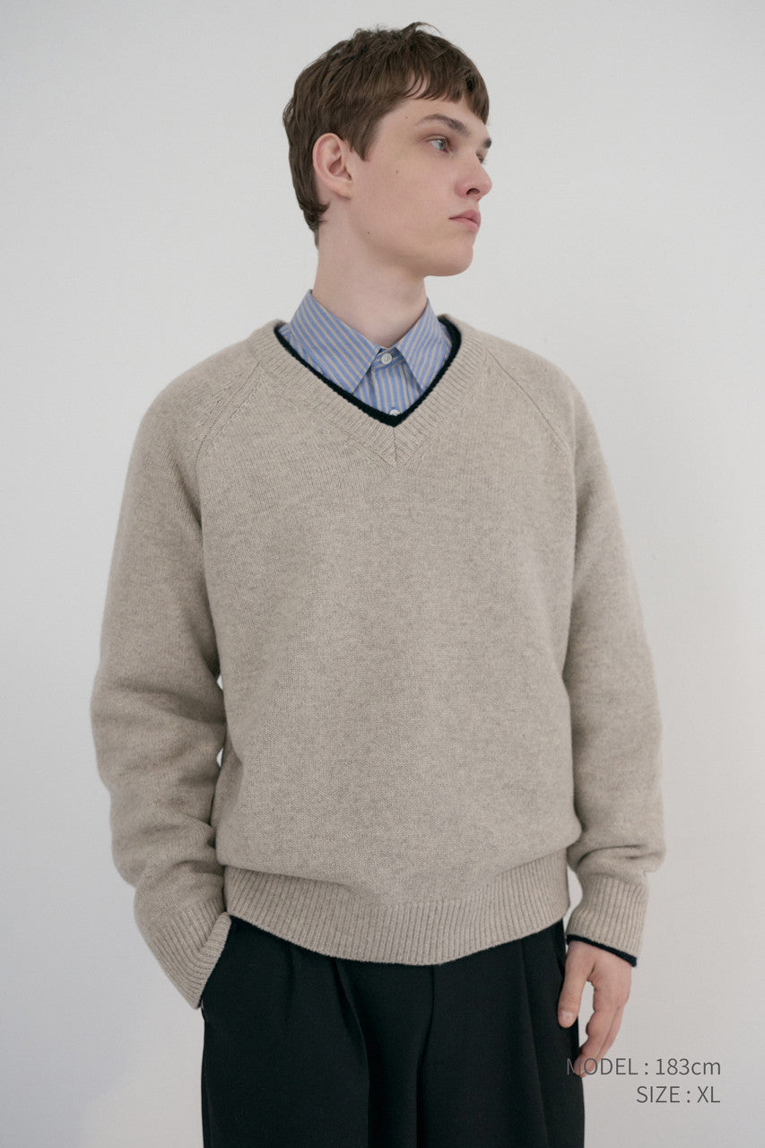 Dunst Unisex Soft Volume V-Neck Sweater Light Pebble