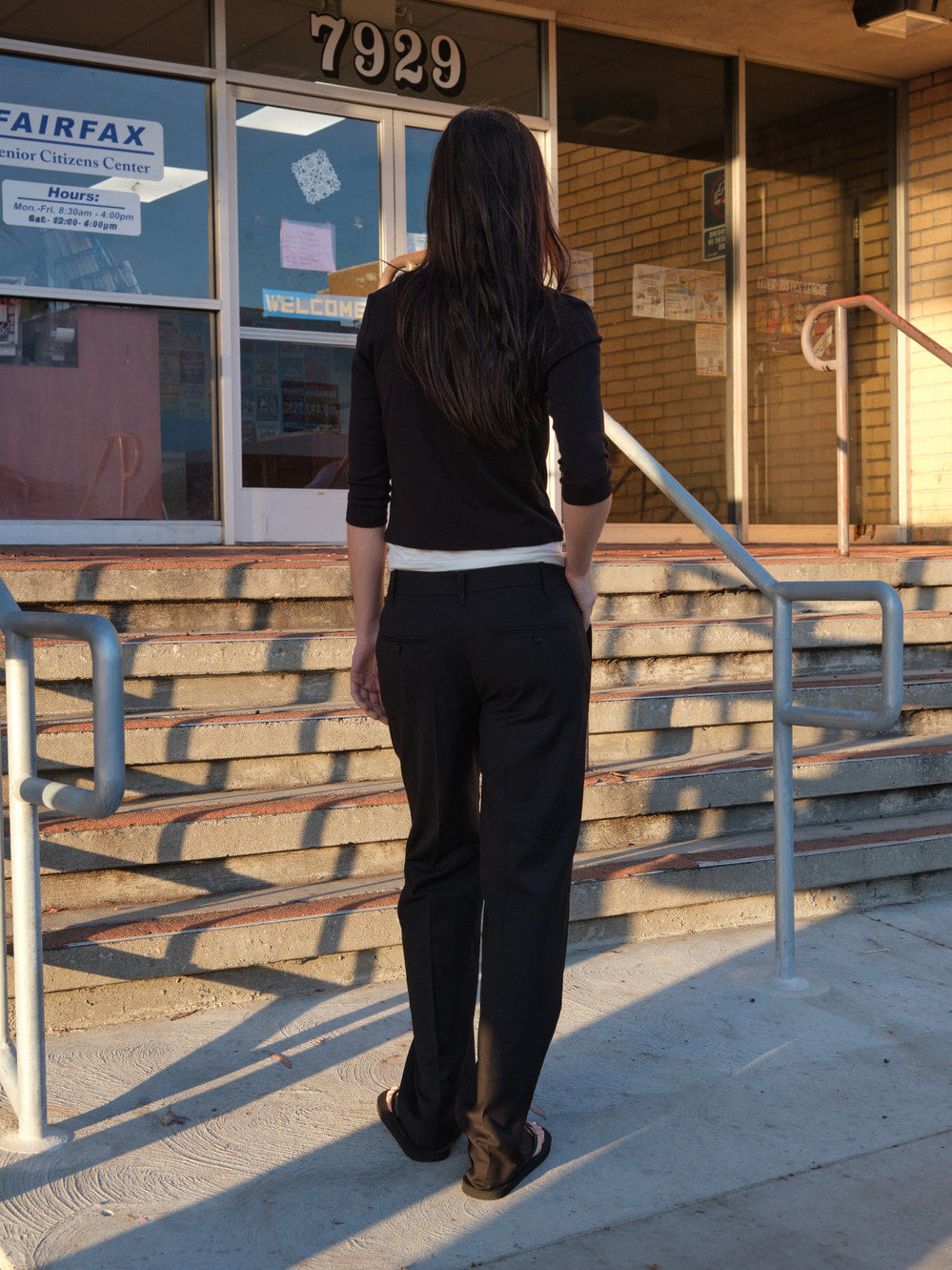 Low Classic Low Rise Straight-Fit Slacks Black