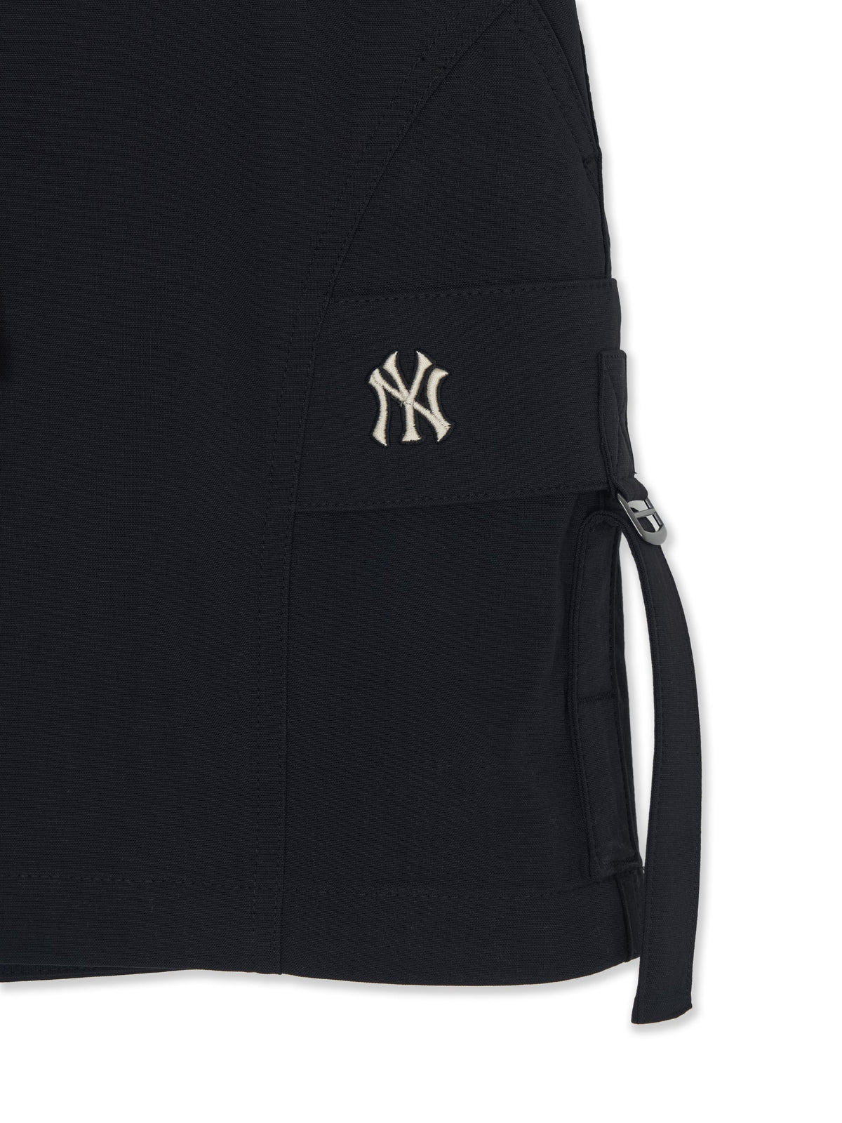 Mlb Women's Gorpcore Strap Cargo Mini Skirt