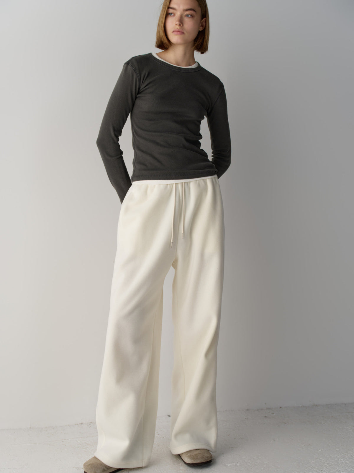 Facade Pattern Wool Fleece Banding Pants ivory