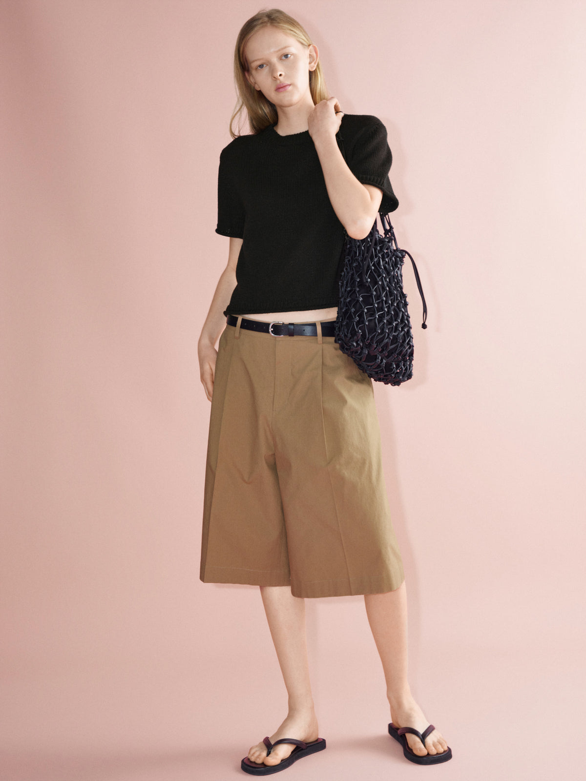 Facade Pattern Weave Shoulder Bag black